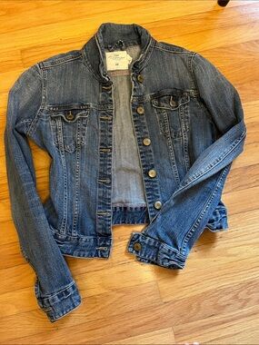 H&M Women's Distressed Blue Denim Jacket